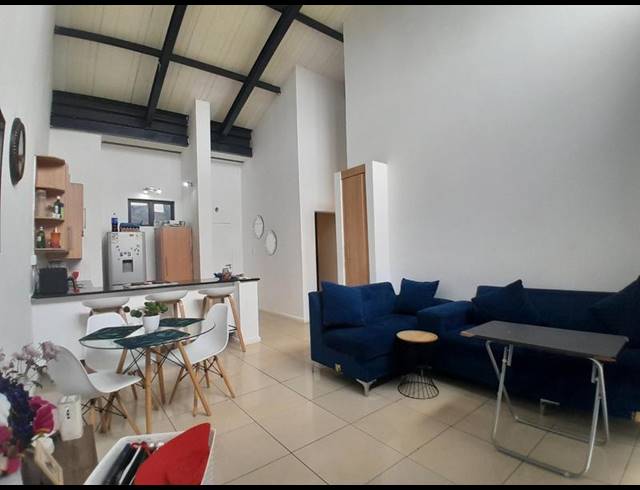 2 BEDROOM APARTMENT FOR SALE IN ROOIHUISKRAAL NORTH